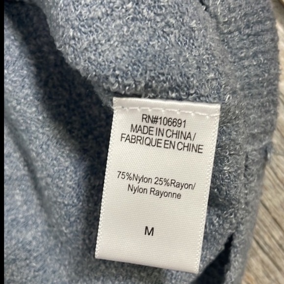 Young Fabulous & Broke size Medium soft blue hoodie very good condition … - Picture 5 of 8